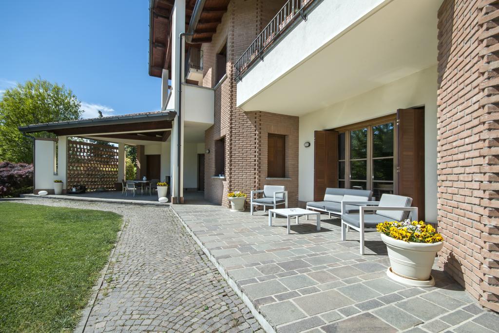 Casa Ceruti Acomodação com café da manhã Villa Guardia Exterior foto